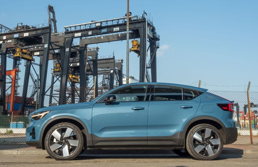 Volvo รถหรูความปลอดภัยสูง ดีไซน์สแกนดิเนเวียน เรียบง่ายทันสมัย