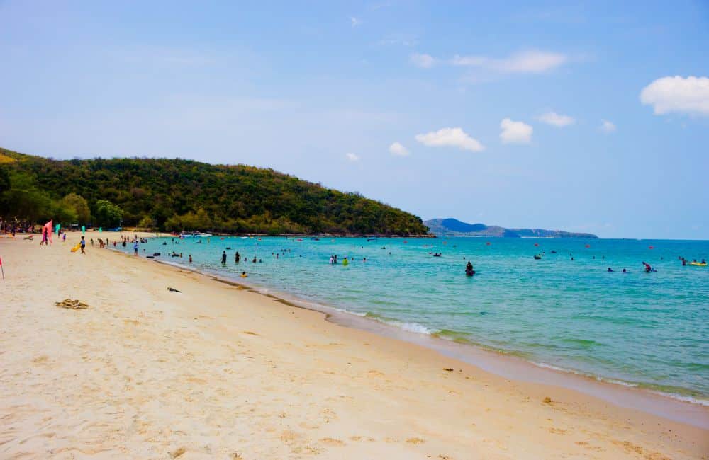 หาดทรายแก้ว